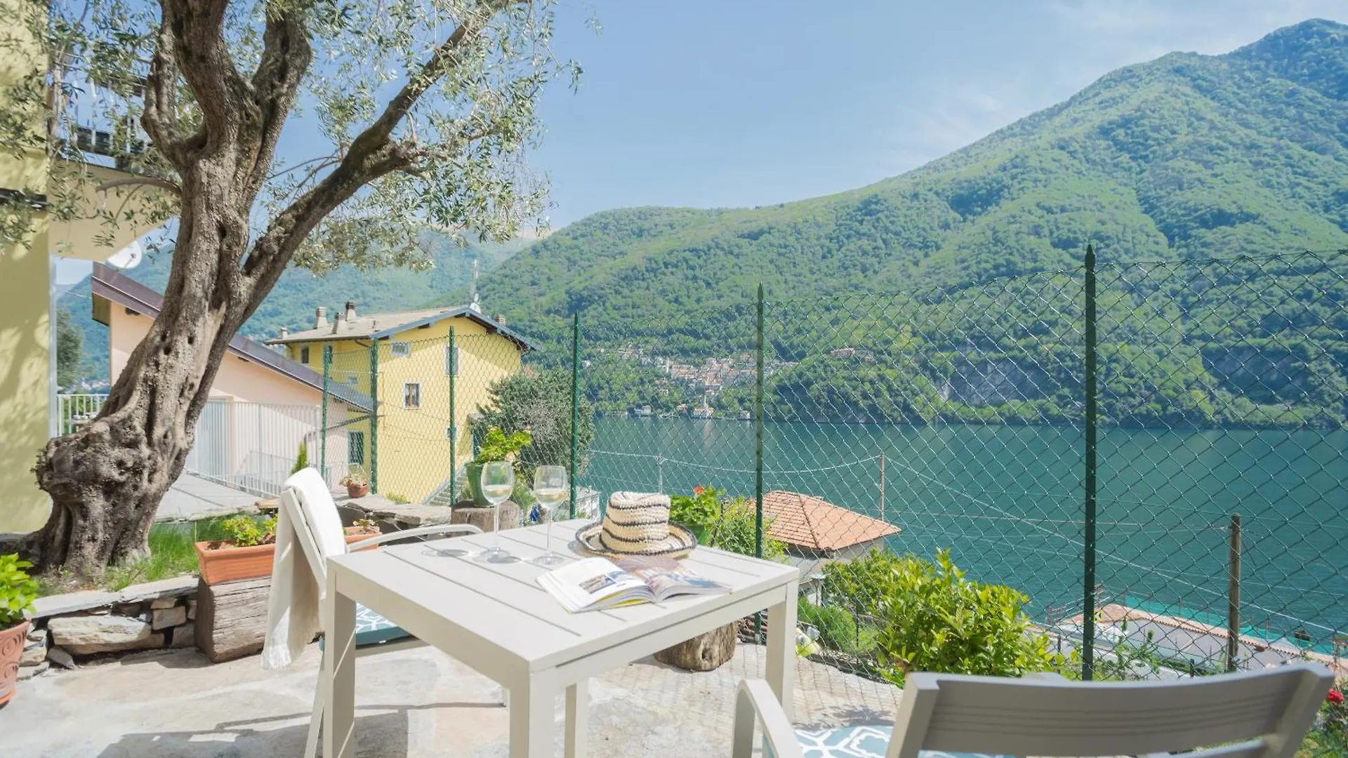 Apartamento La Quiete With Private Garden By Rent All Como Laglio